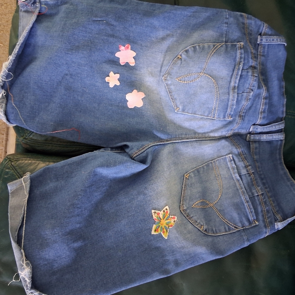Altered Wataabettabutt Shorts Handmade mid rise shorts size 11/30   embellished - Picture 2 of 5